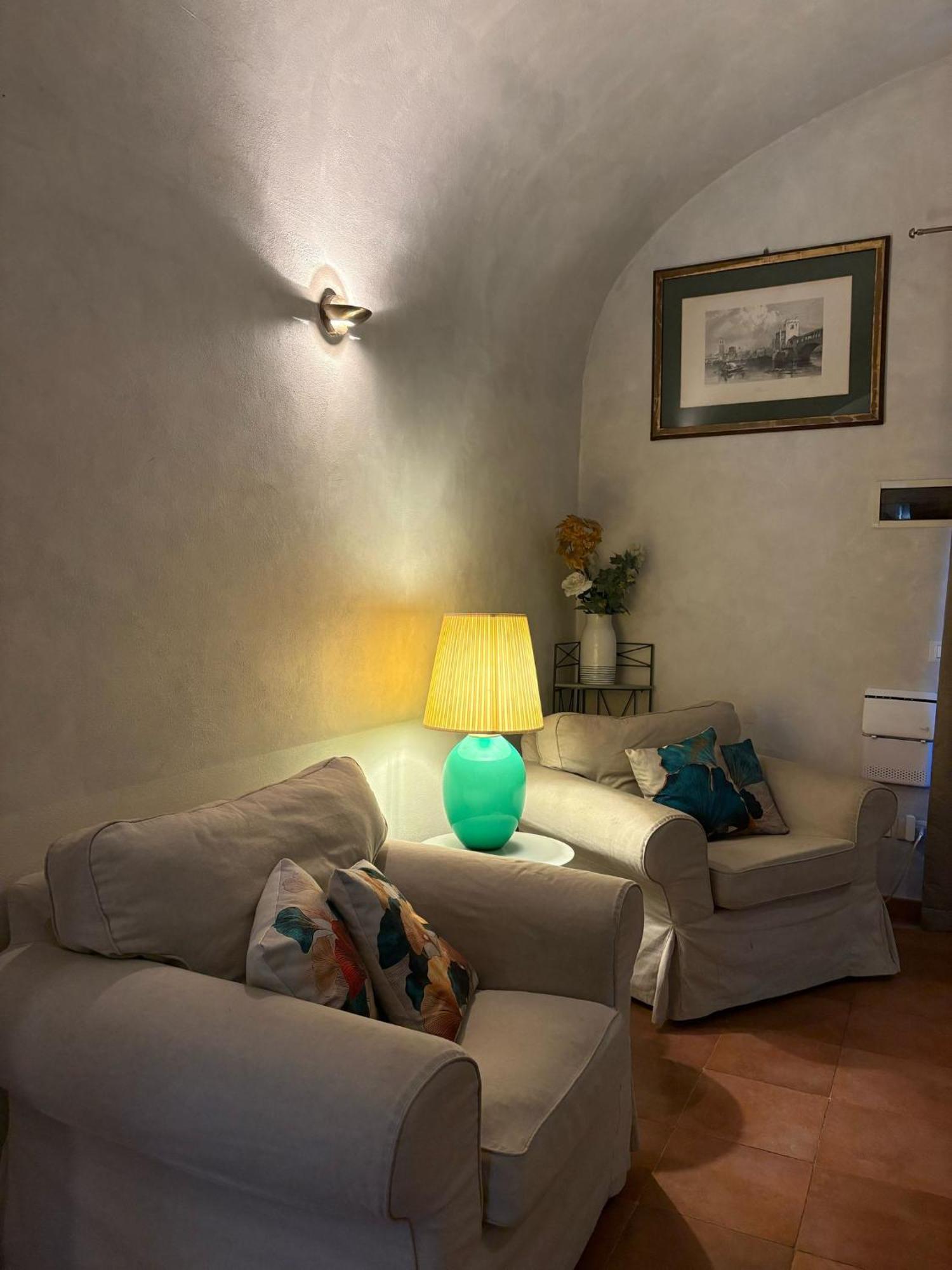 Molina Apartment 213 Pugnano Phòng bức ảnh